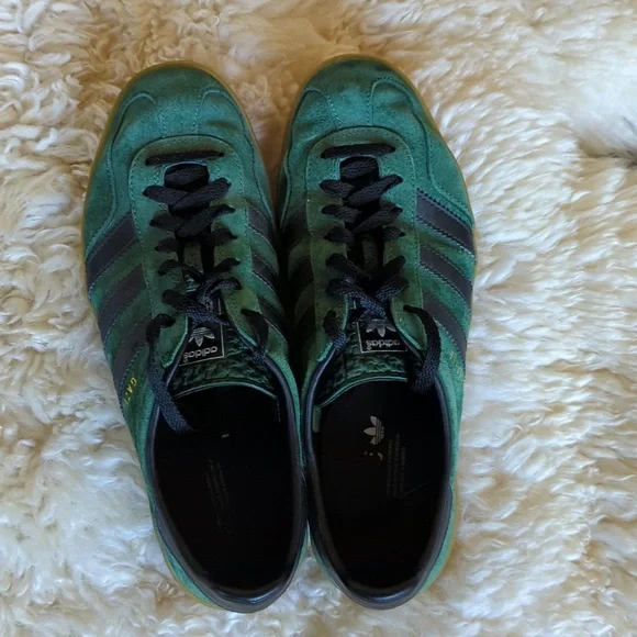 Adidas Gazelles - Picture 5 of 12